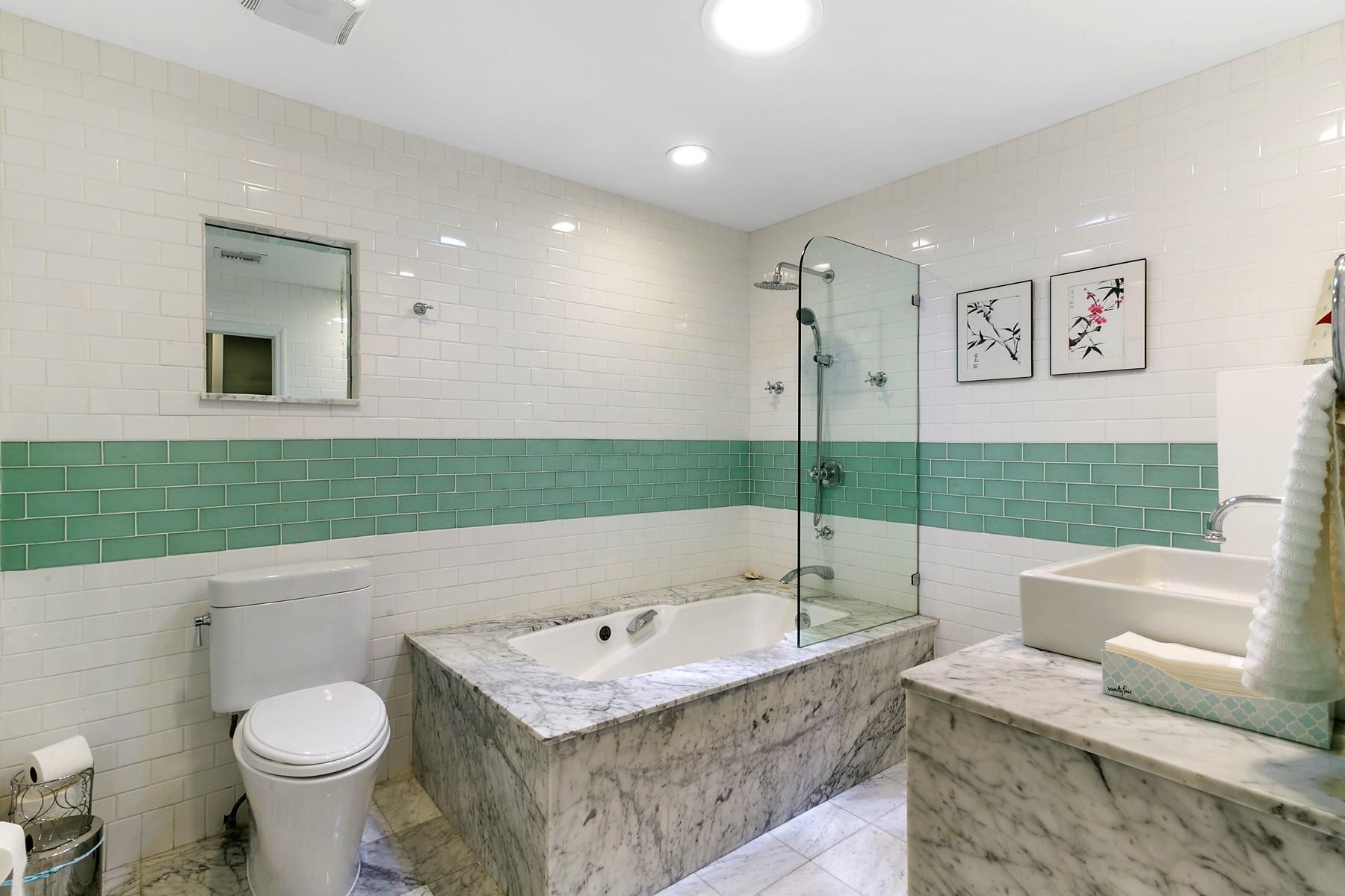 311 Ellamar Road West Palm Beach, FL 33405 - Photo 34 of 40 2nd Bathroom_web