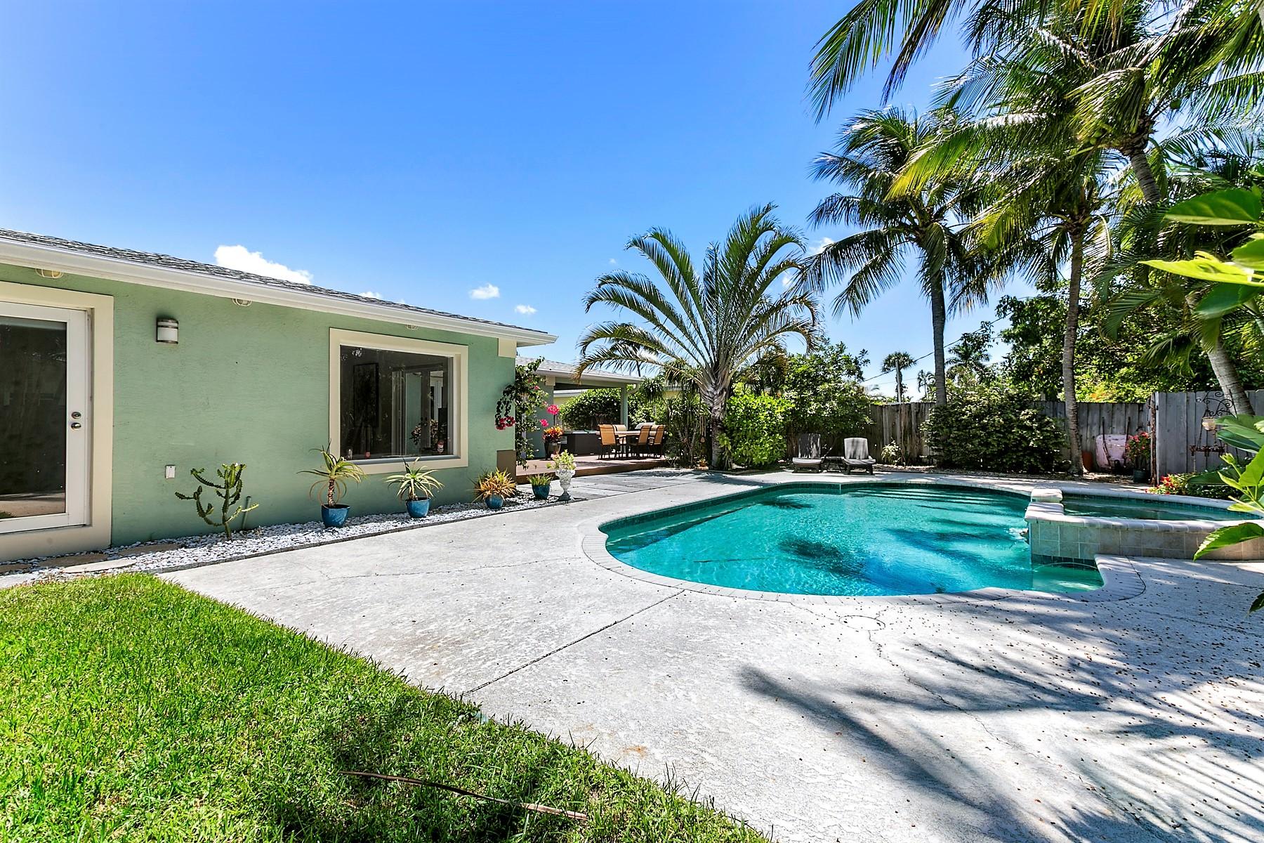 311 Ellamar Road West Palm Beach, FL 33405 - Photo 40 of 40 Patio+Pool 2_web