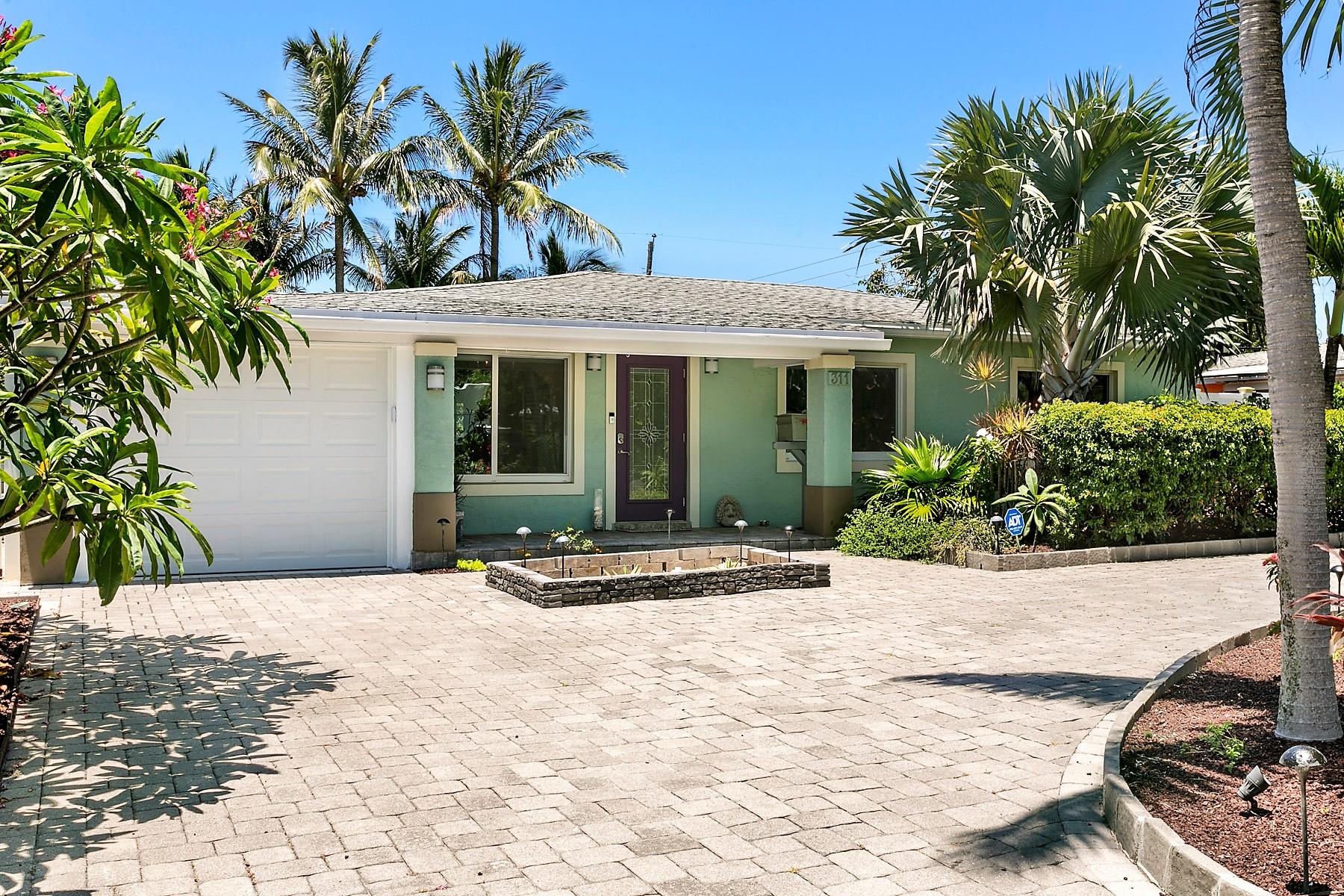 311 Ellamar Road West Palm Beach, FL 33405 - Photo 5 of 40 Front 2_web