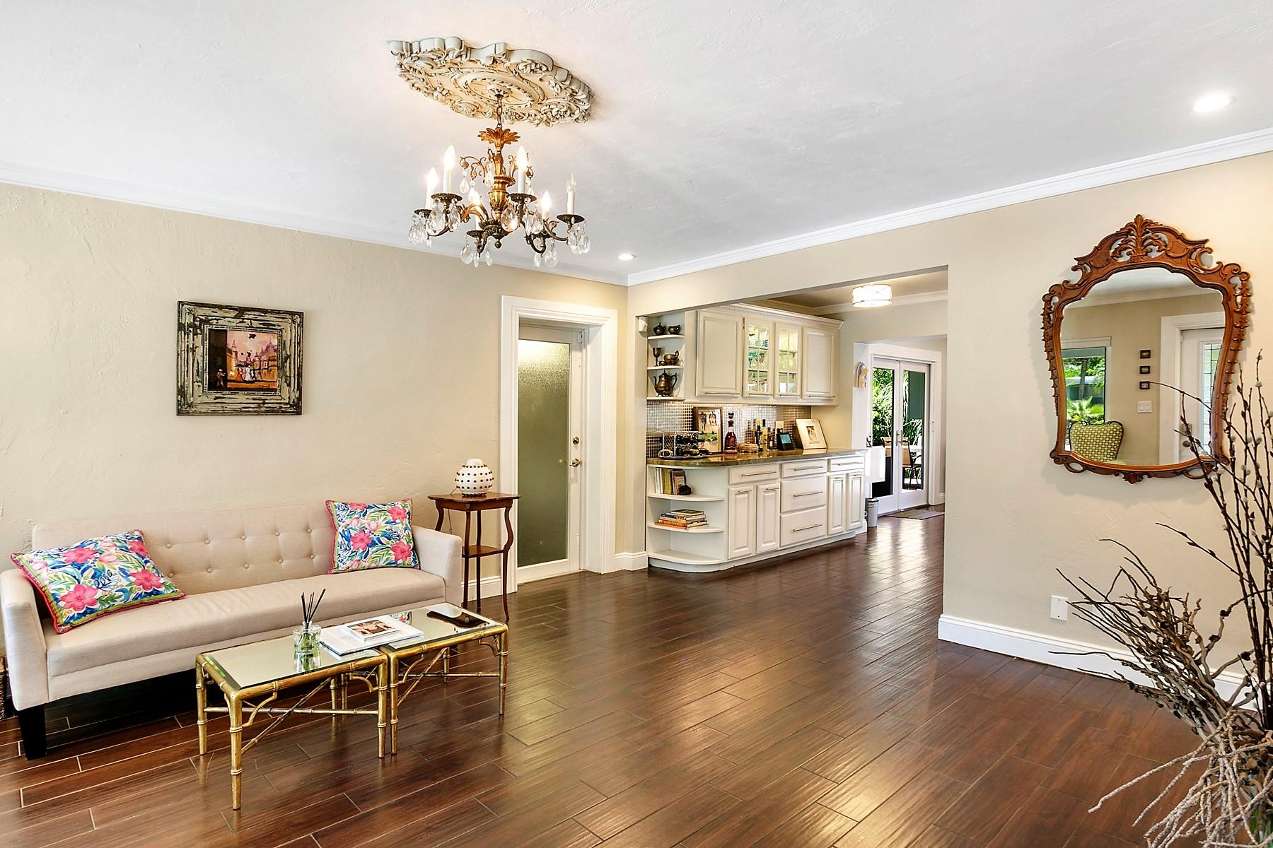 311 Ellamar Road West Palm Beach, FL 33405 - Photo 10 of 40 Living Room_web
