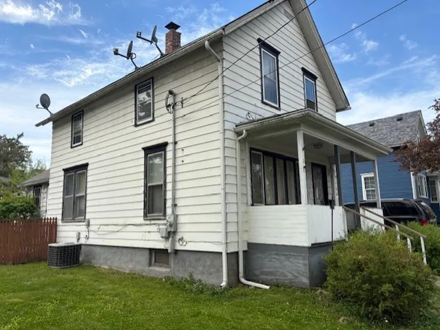 $250,000 | 43 North Green Street, Carpentersville, IL 60110