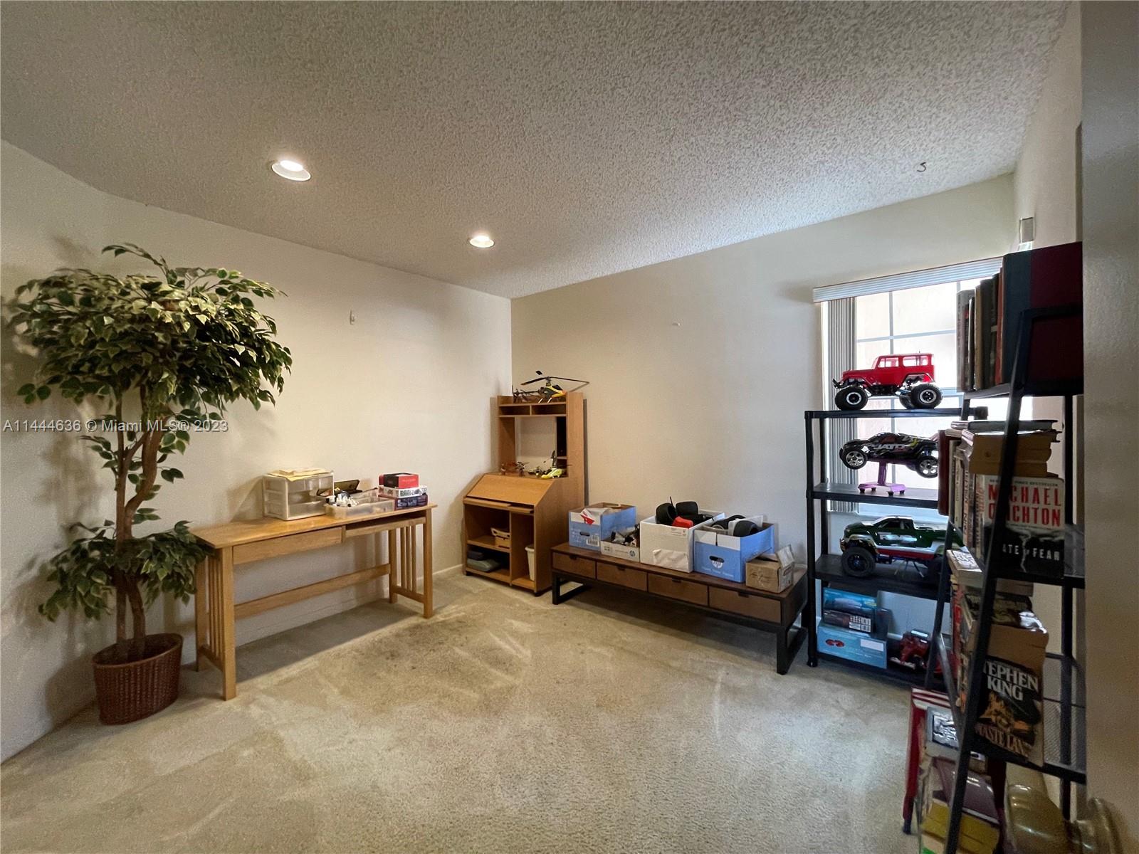 1535 Seabay Road Weston, FL 33326 - Photo 17 of 23 Gallery Image 17