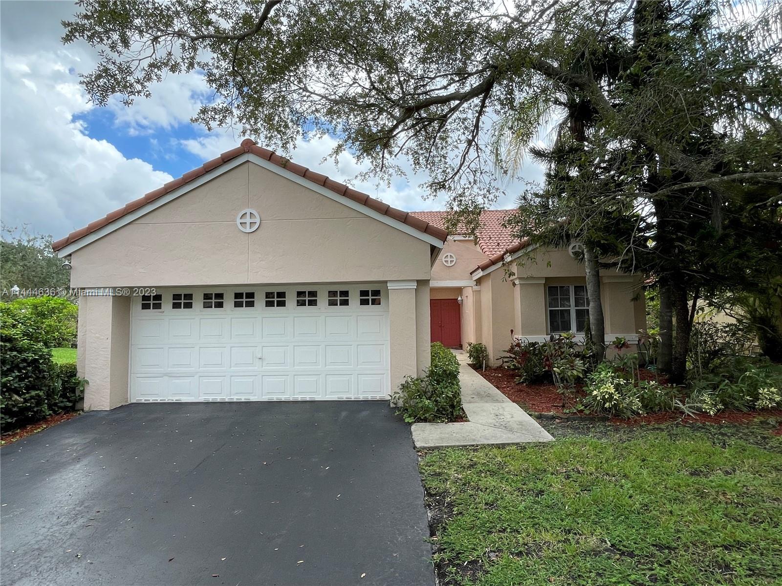 1535 Seabay Road Weston, FL 33326 - Photo 2 of 23 Gallery Image 2