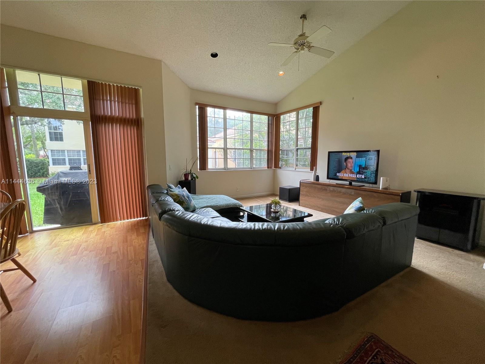 1535 Seabay Road Weston, FL 33326 - Photo 7 of 23 Gallery Image 7