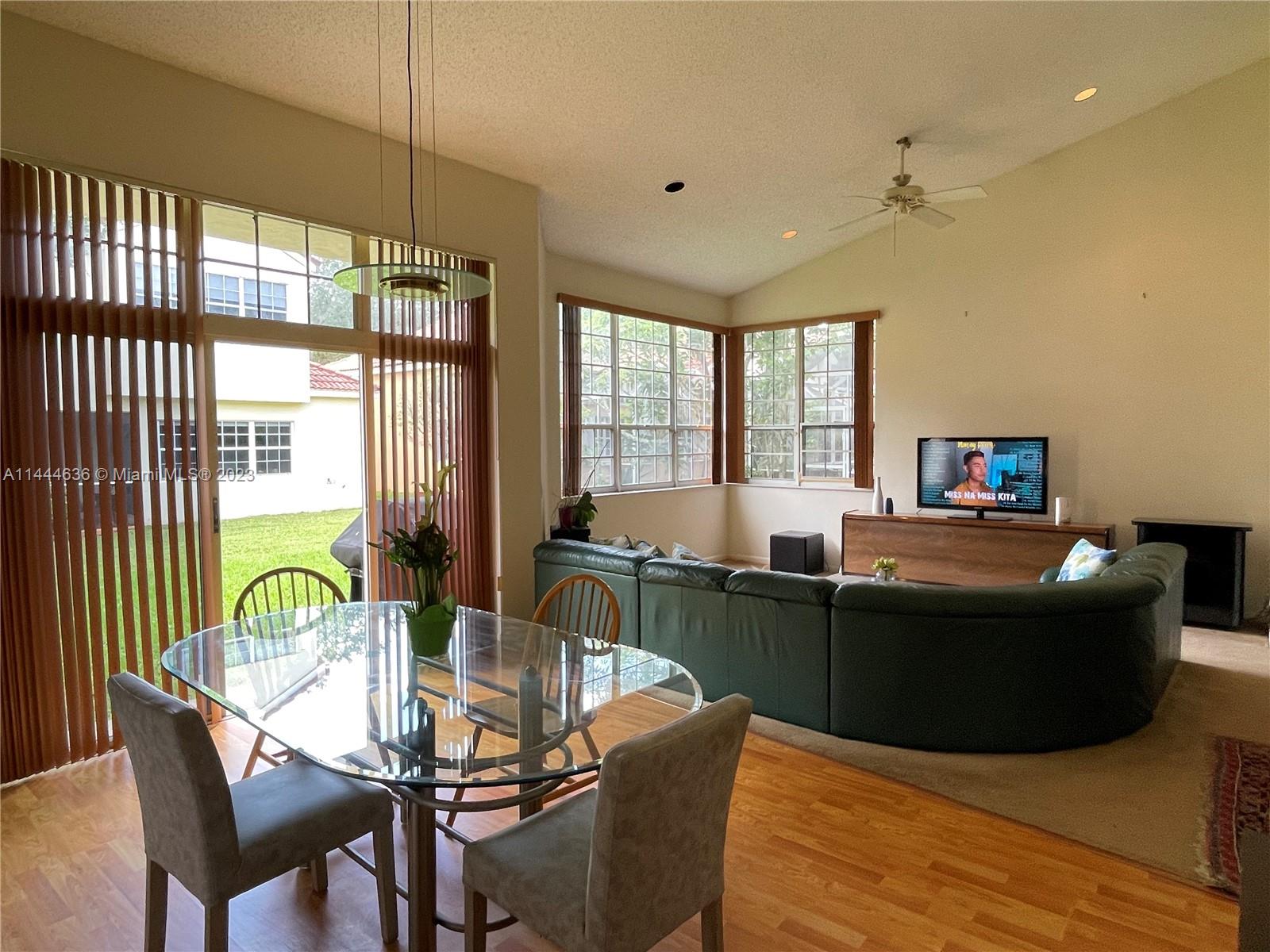 1535 Seabay Road Weston, FL 33326 - Photo 8 of 23 Gallery Image 8