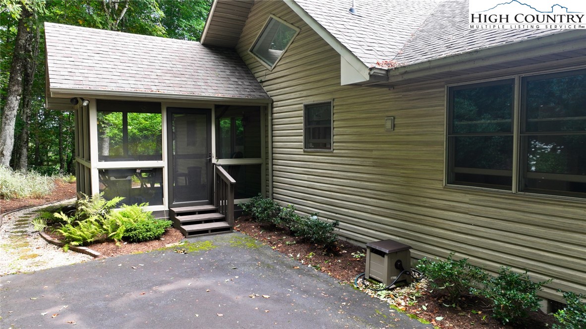 313 Ridgeview Road Sugar Mountain, NC 28604 - Photo 31 of 34 Gallery Image 31