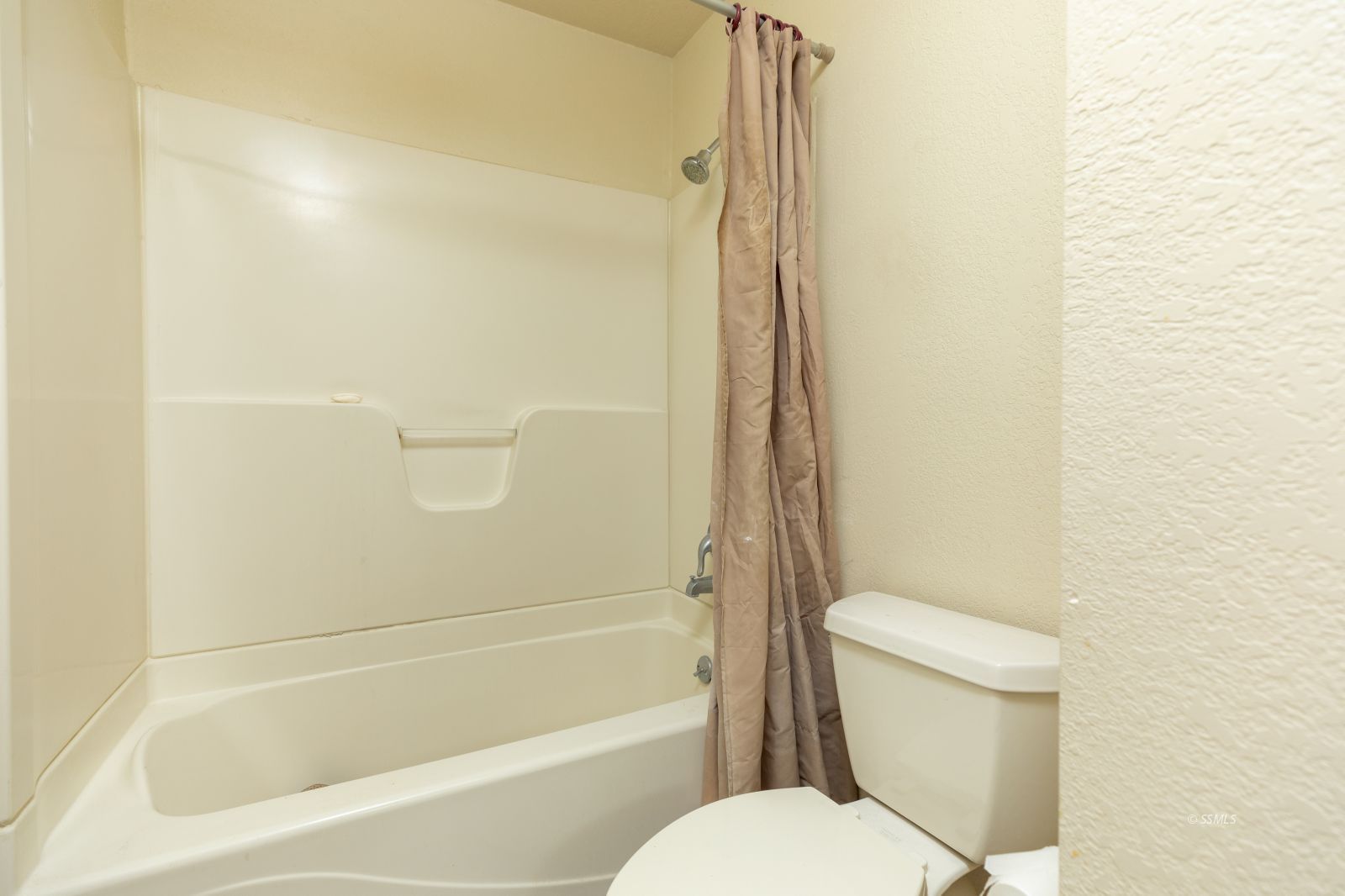 171 East Upjohn Avenue Ridgecrest, CA 93555 - Photo 16 of 23 Gallery Image 16
