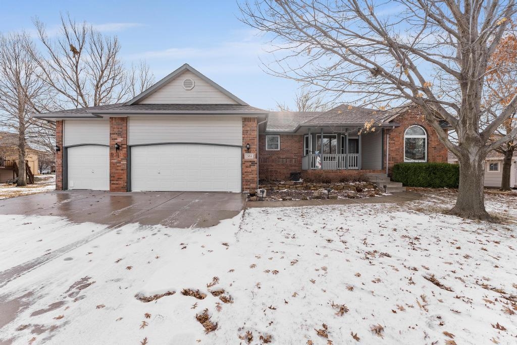 2484 North Parkridge St  