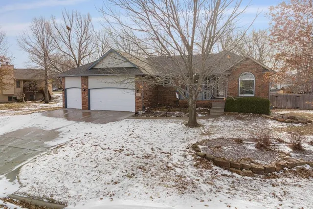 $325,000 | 2484 North Parkridge Street, Wichita, KS 67205