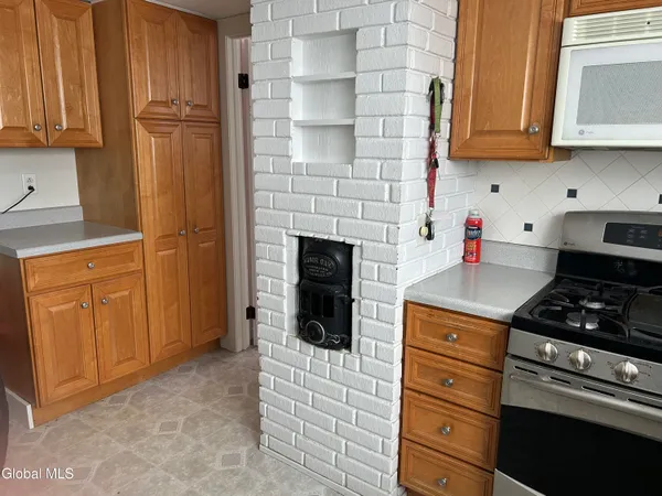 $459,000 | 259 State Line Road, White Creek, NY 12057