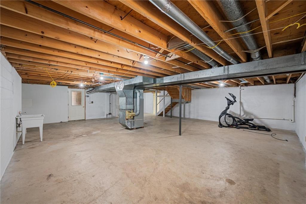 2996 Mercer West Middlesex Road West Middlesex, PA 16159 - Photo 44 of 48 a view of empty room