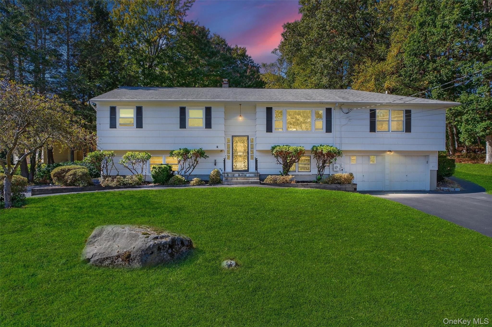 97 Friendly Road Mahopac, NY 10541 - Photo 2 of 49 Twilight!