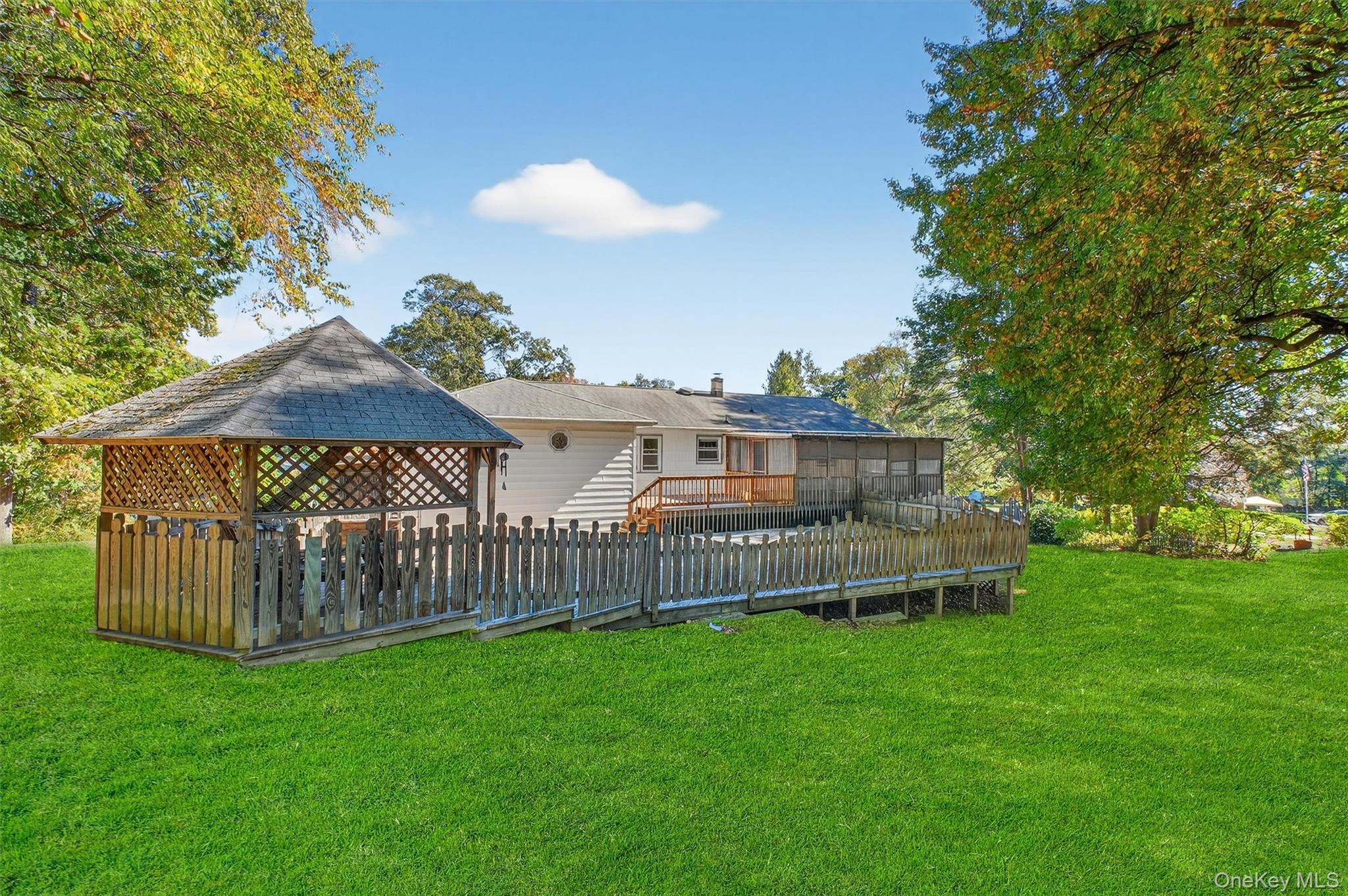 97 Friendly Road Mahopac, NY 10541 - Photo 47 of 49