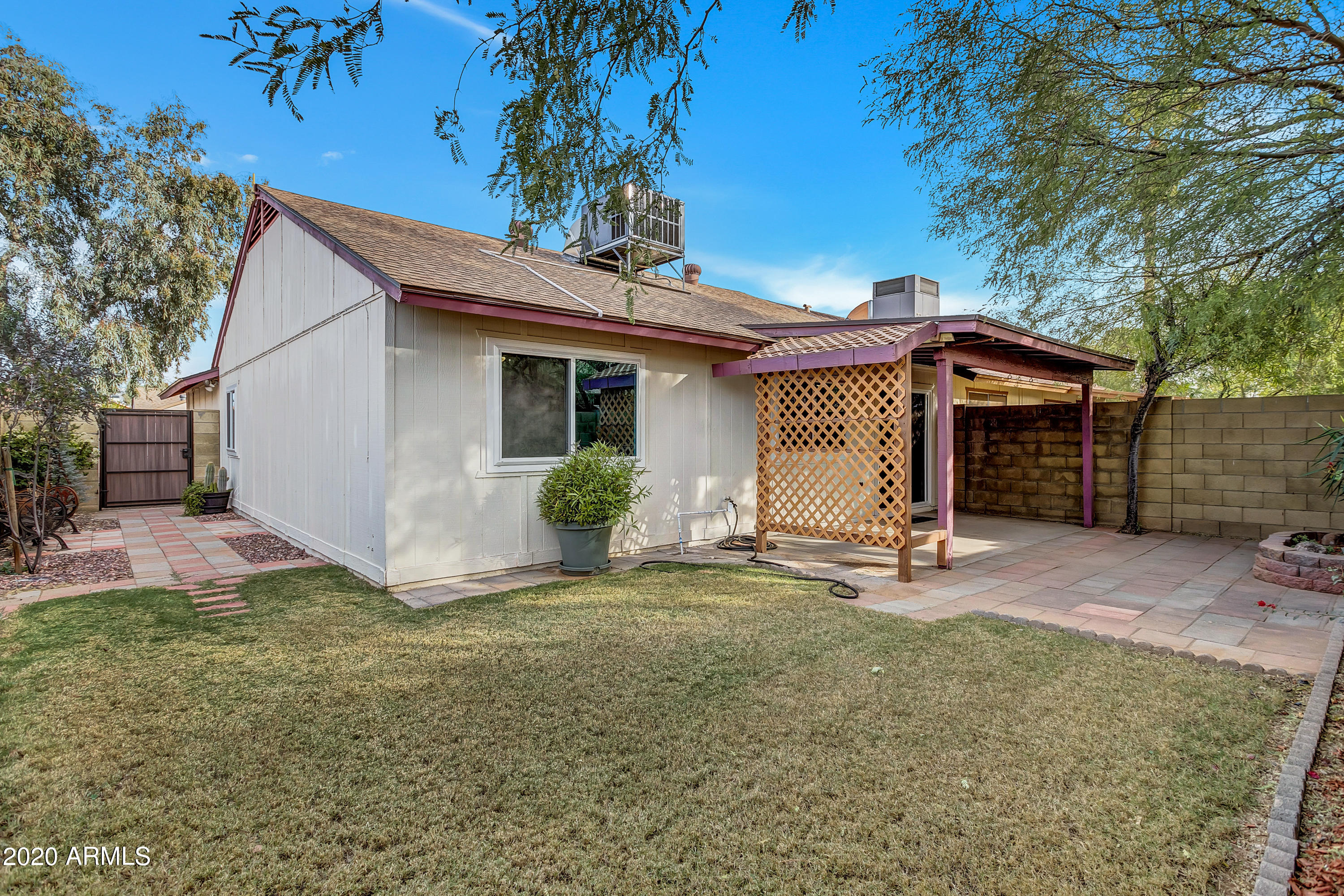 1917 East Grandview Road Phoenix, AZ 85022 - Photo 33 of 33 Patio