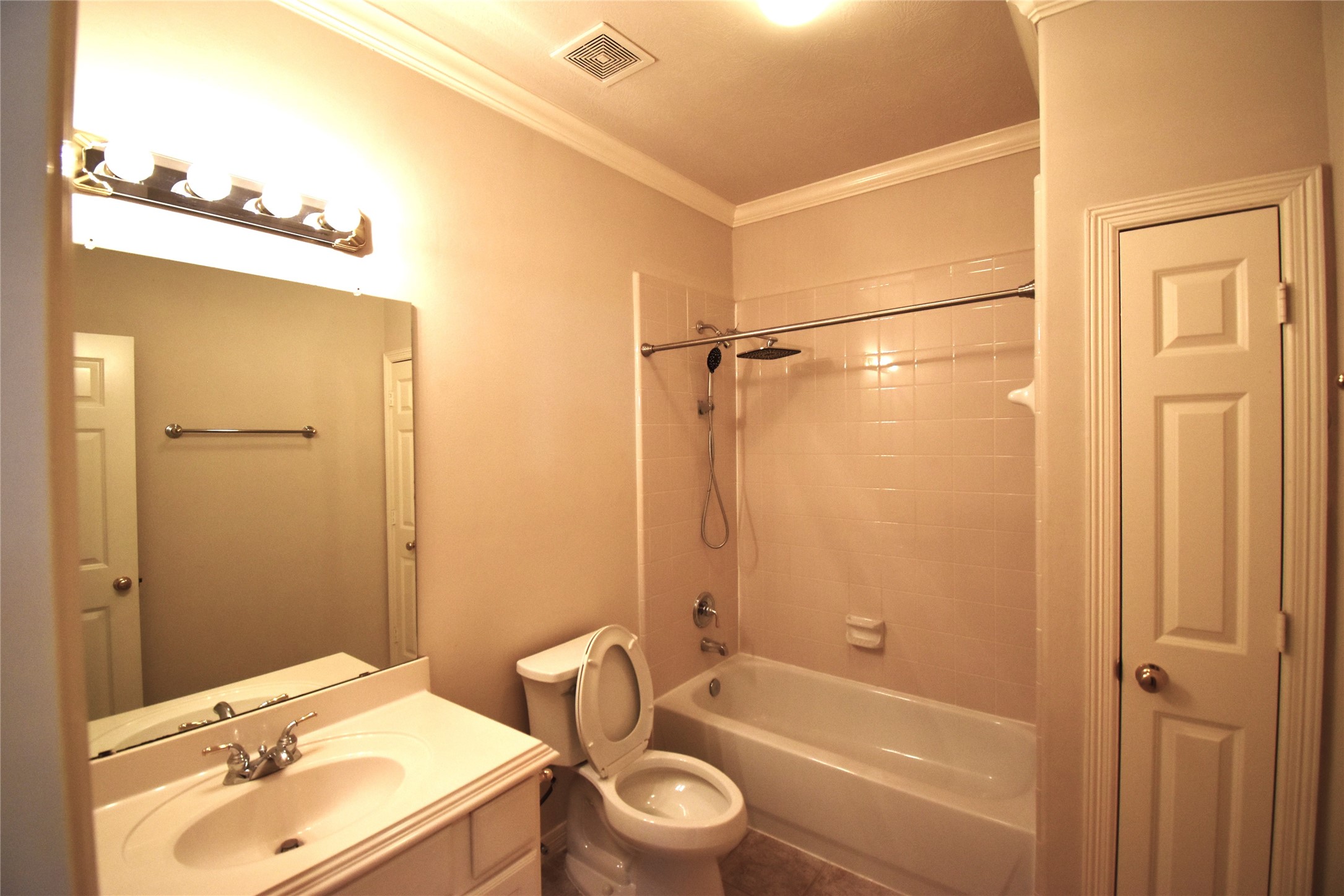 2835 Briarhurst Park Houston, TX 77057 - Photo 21 of 28 a bathroom with a sink toilet and shower