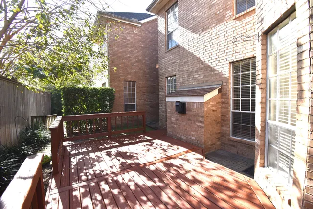 $2,600 | 2835 Briarhurst Park, Houston, TX 77057