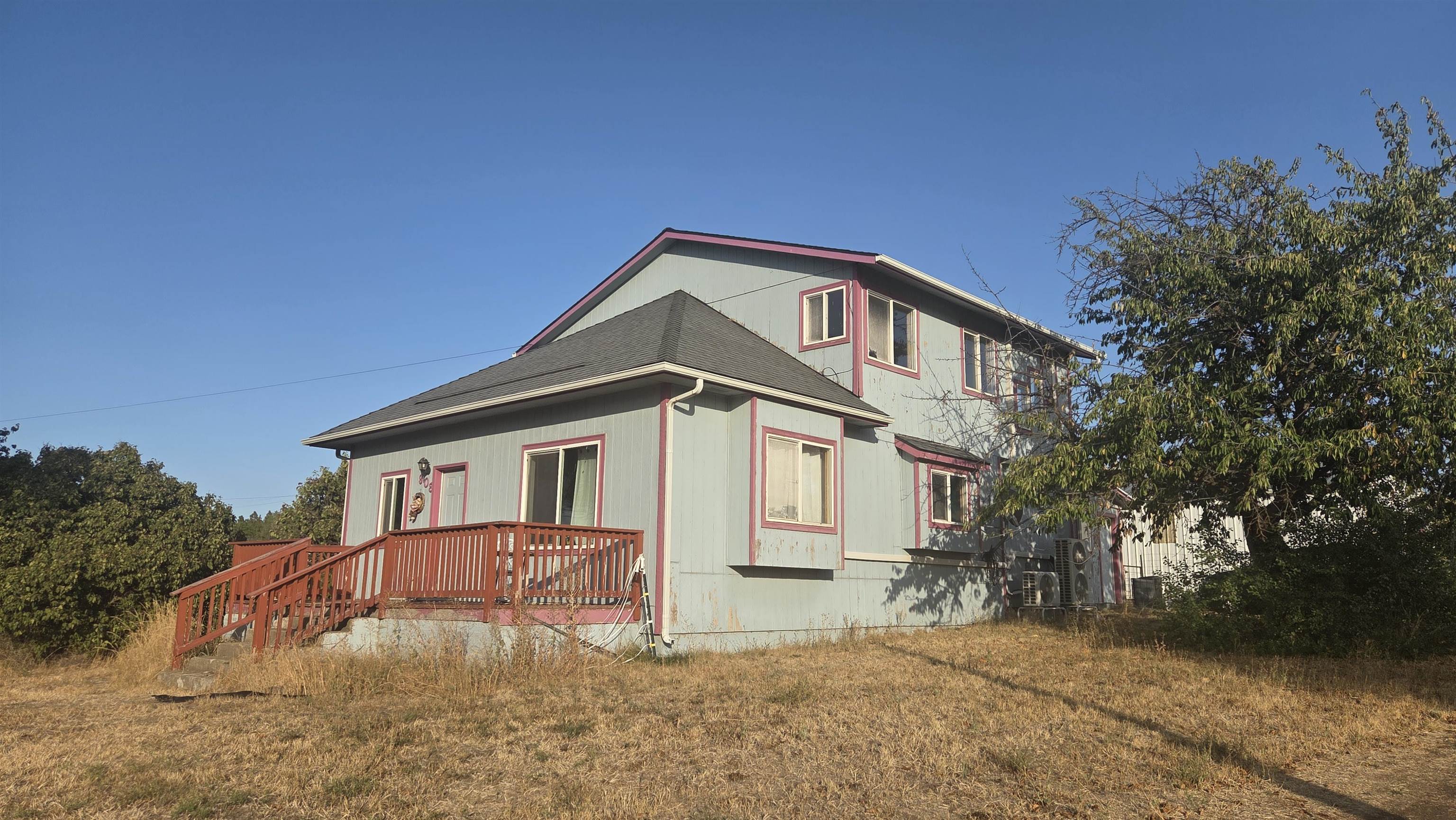 908 Garfield Street Lamont, WA 99017 - Photo 1 of 10