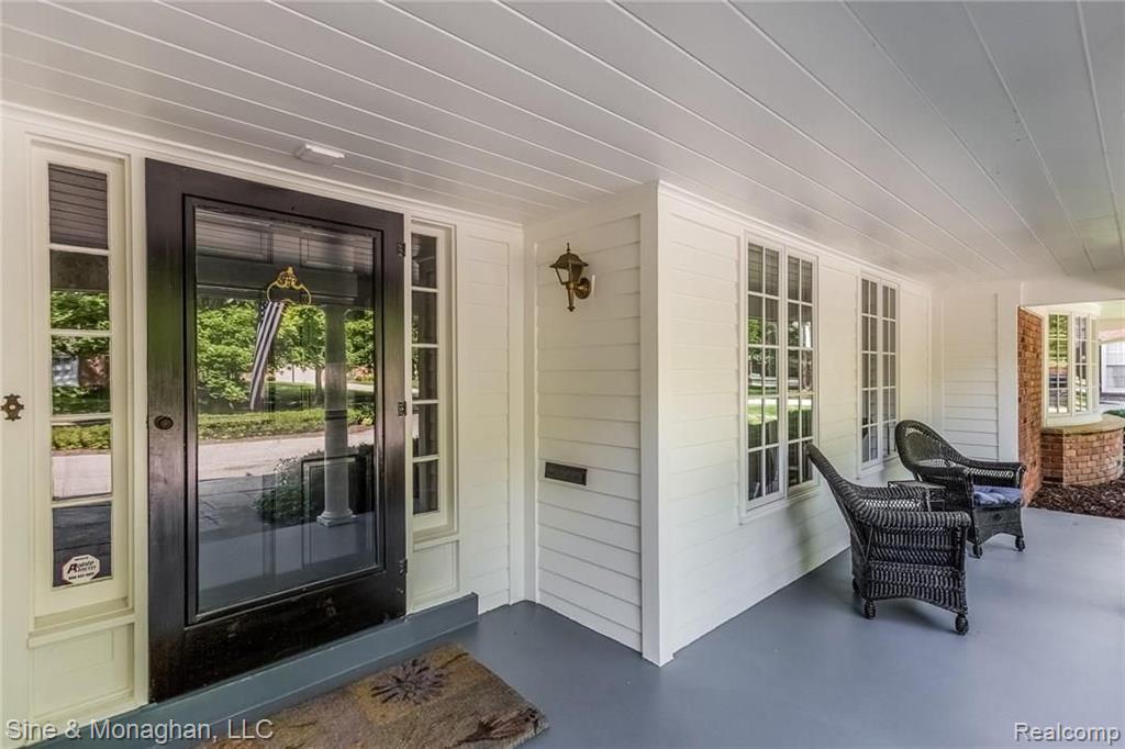 157 Kenwood Road Grosse Pointe Farms, MI 48236 - Photo 5 of 84