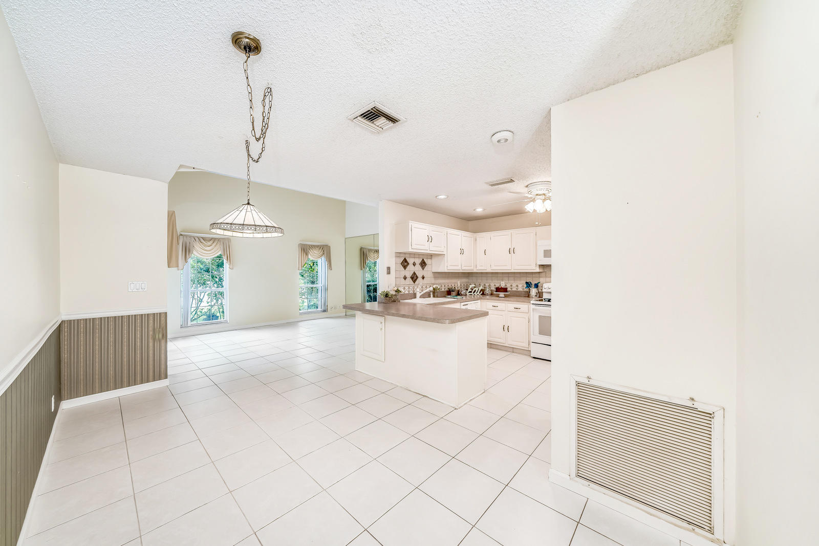 7430 Chablis Court Boca Raton, FL 33433 - Photo 11 of 47 Dining Area