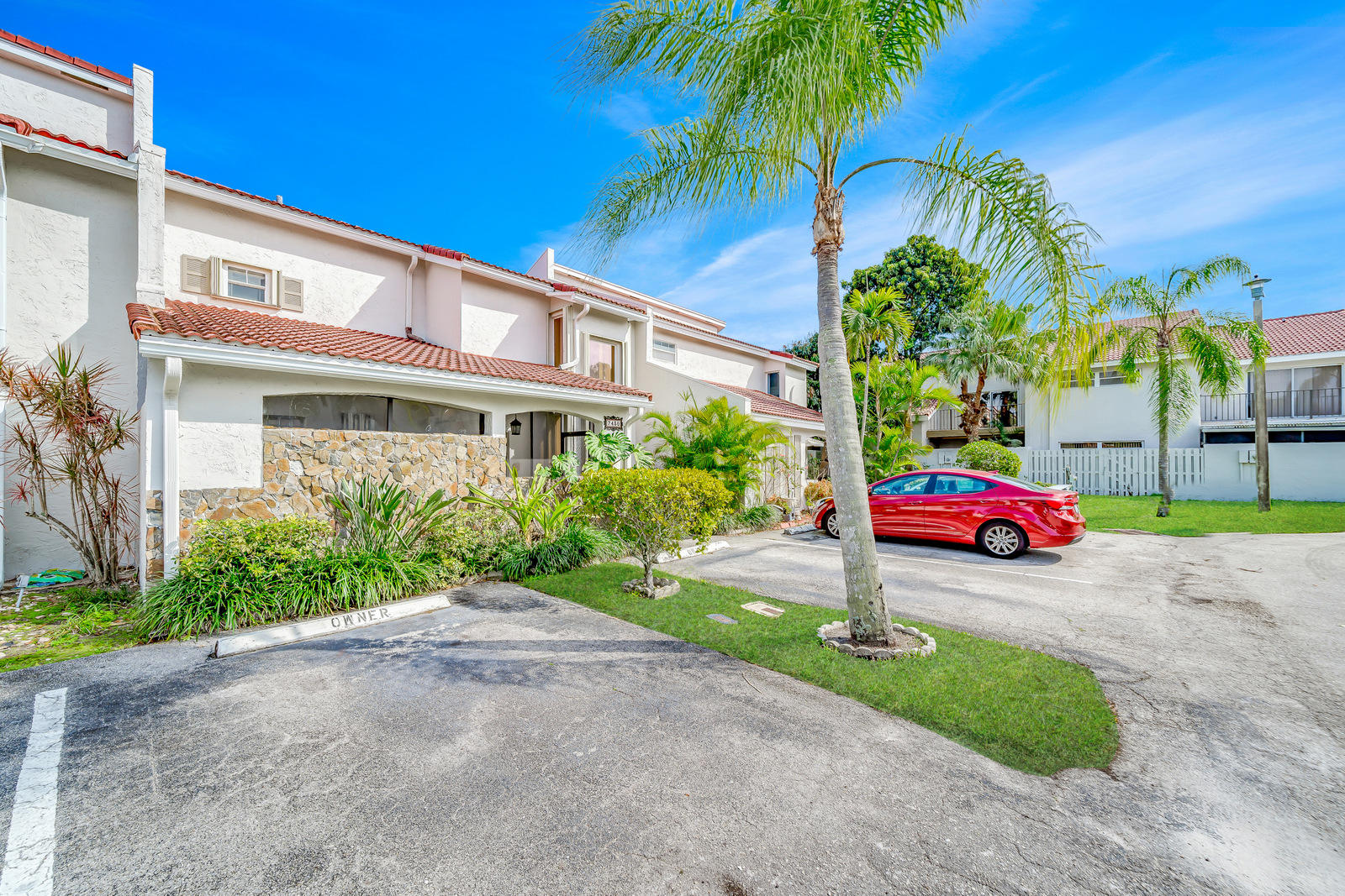 7430 Chablis Court Boca Raton, FL 33433 - Photo 4 of 47 Front