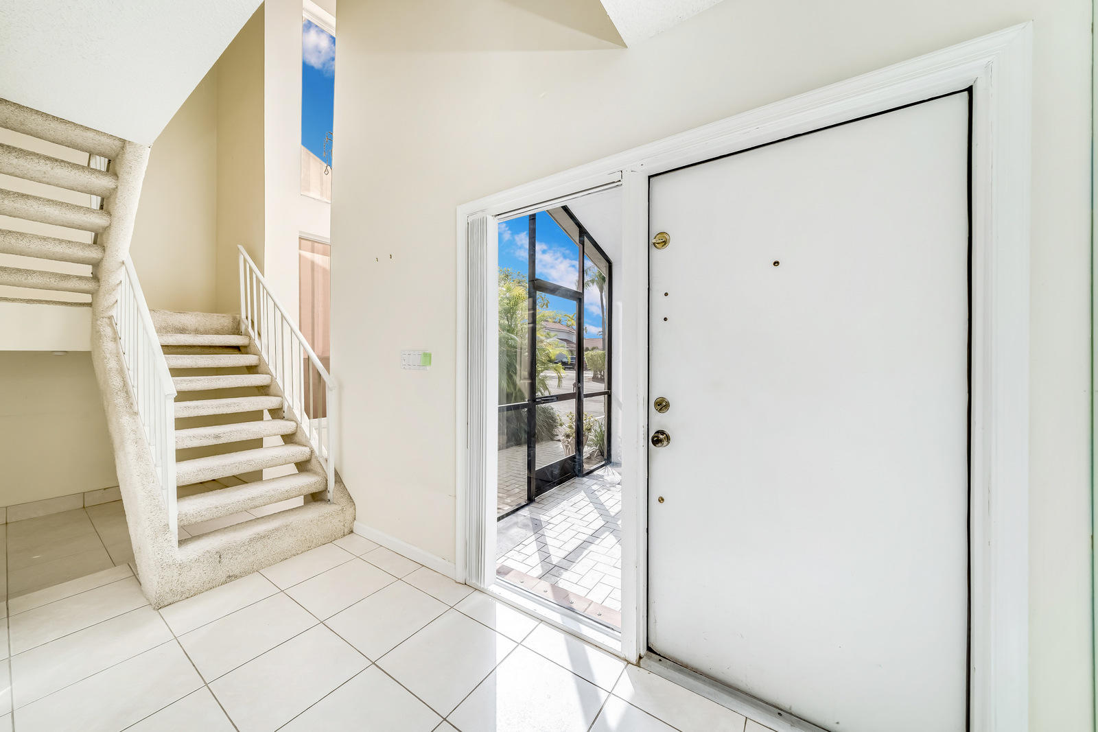 7430 Chablis Court Boca Raton, FL 33433 - Photo 9 of 47 Foyer
