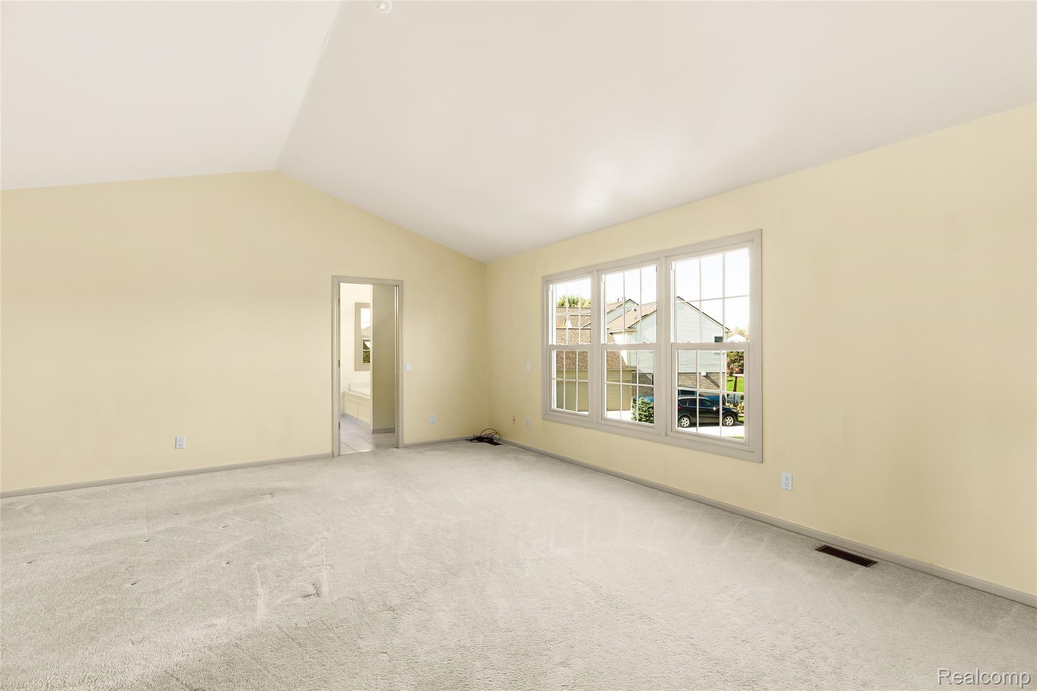 46690 Mornington Road Canton, MI 48188 - Photo 30 of 47 30.MasterBedroom
