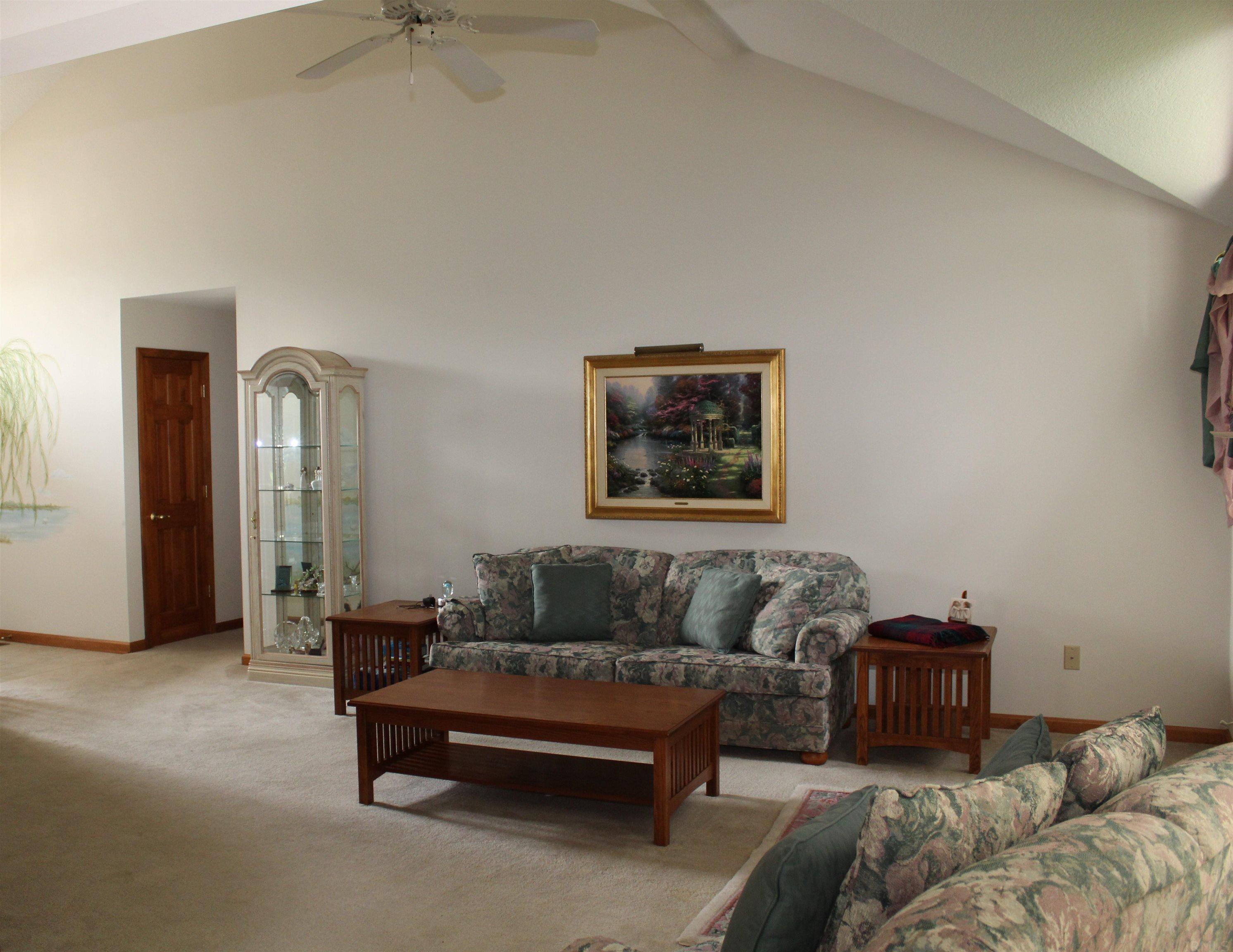 10723 Wild Ridge Place Fort Wayne, IN 46818 - Photo 11 of 34 Gallery Image 11