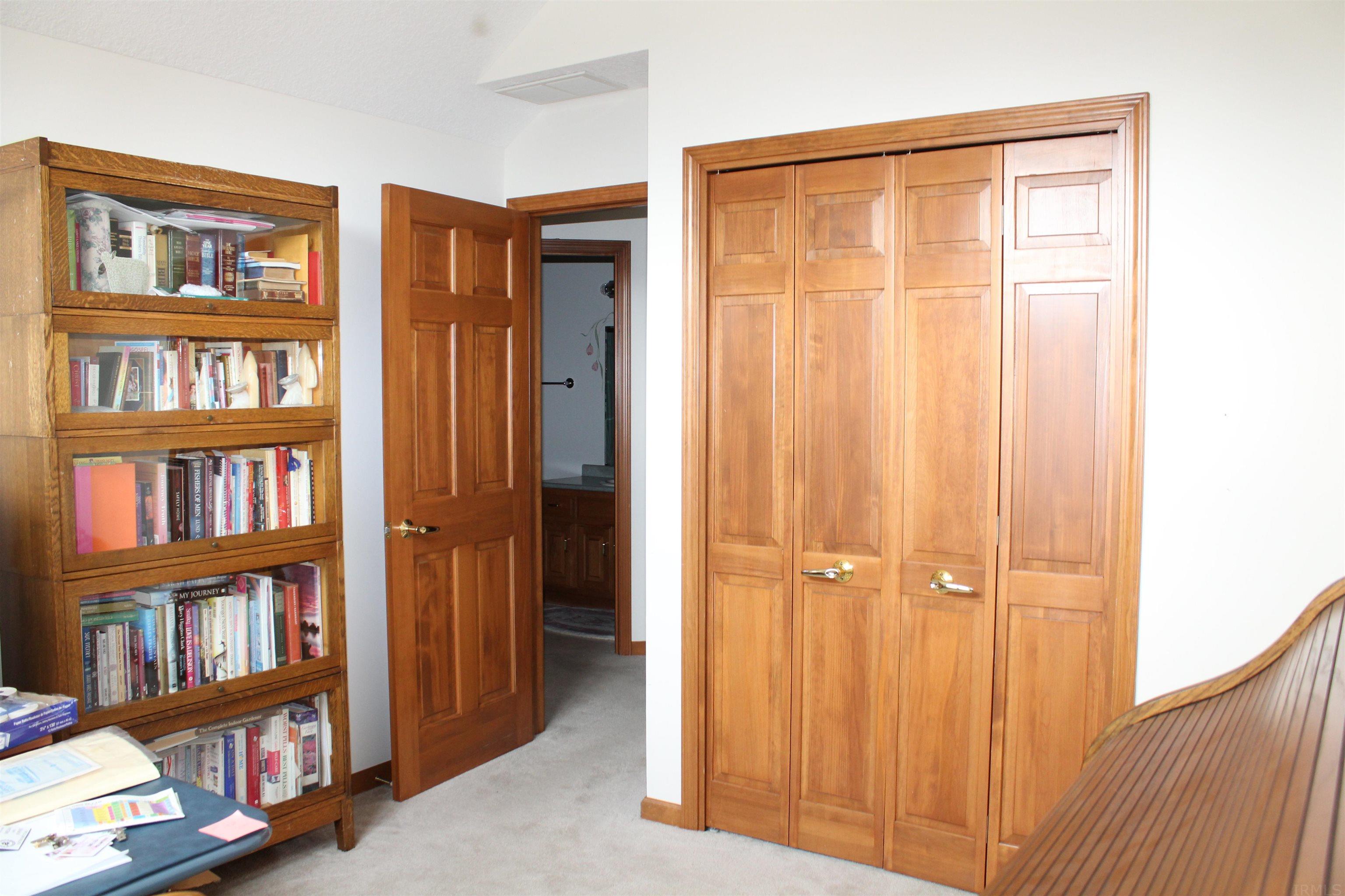 10723 Wild Ridge Place Fort Wayne, IN 46818 - Photo 26 of 34 Gallery Image 26