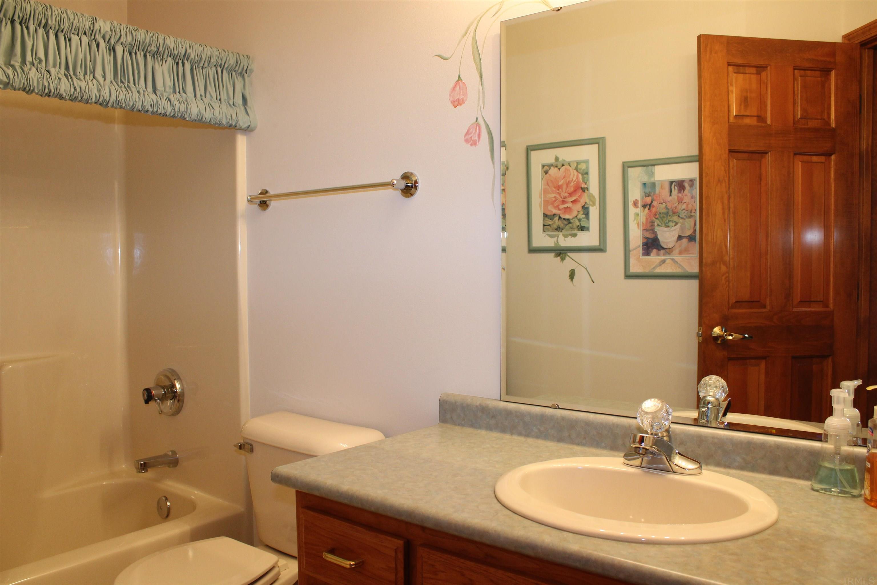 10723 Wild Ridge Place Fort Wayne, IN 46818 - Photo 27 of 34 Gallery Image 27