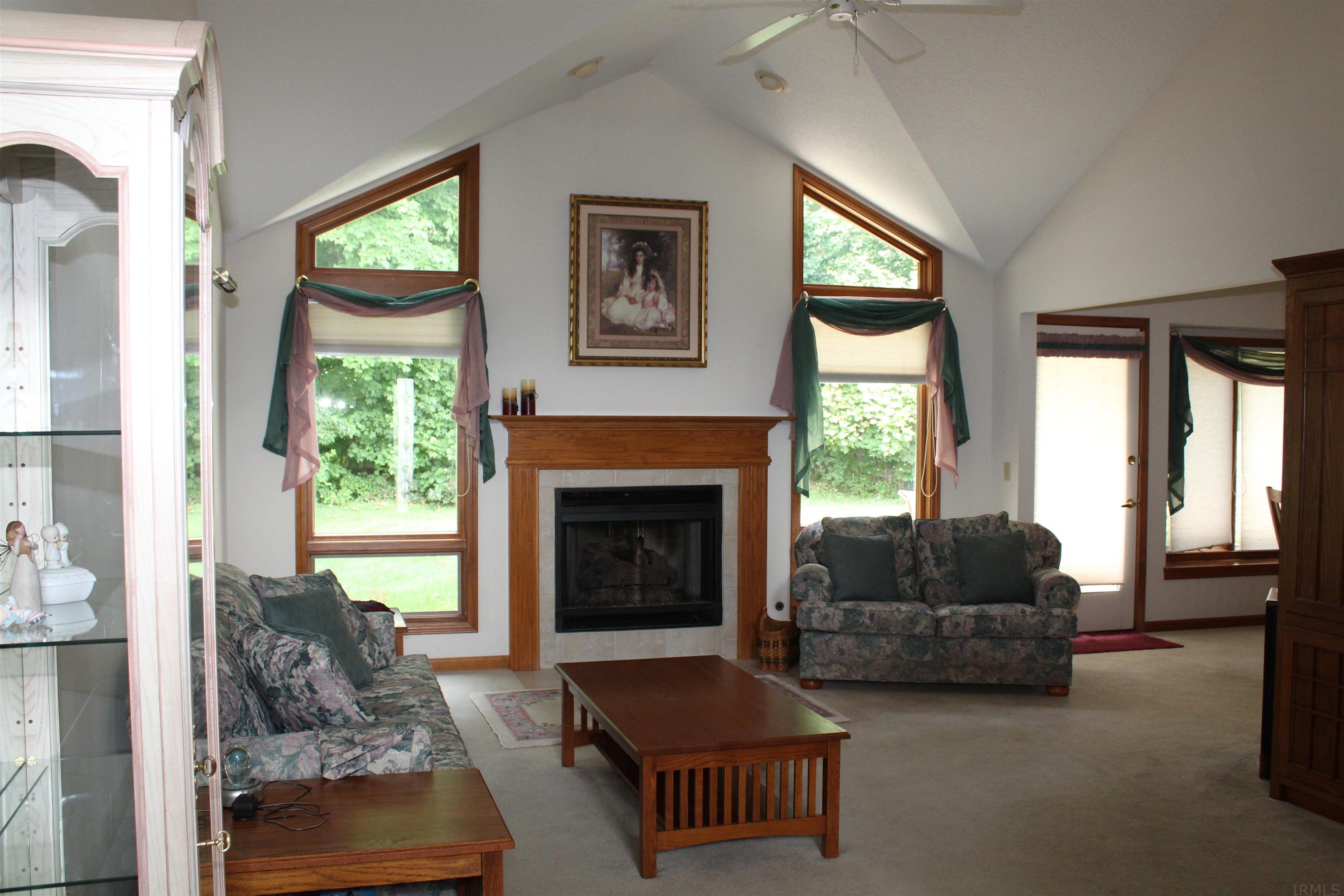 10723 Wild Ridge Place Fort Wayne, IN 46818 - Photo 6 of 34 Gallery Image 6