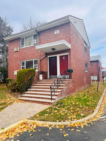 $1,850 | 241 West Passaic Street, Unit 12B, Rochelle Park, NJ 07662