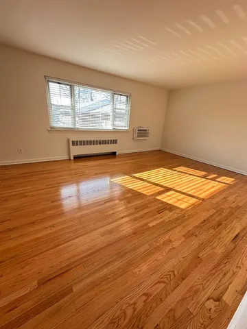 $1,850 | 241 West Passaic Street, Unit 12B, Rochelle Park, NJ 07662