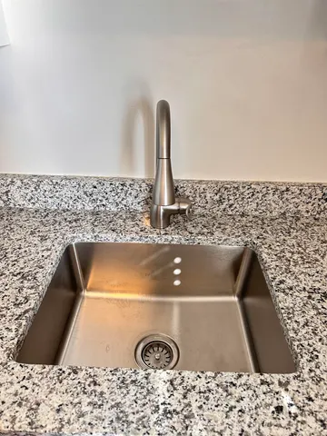 $1,850 | 241 West Passaic Street, Unit 12B, Rochelle Park, NJ 07662