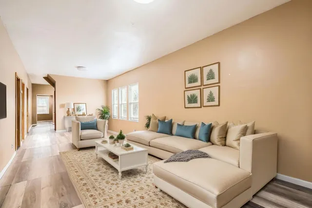 $250,000 | 8151 South Bennett Avenue, Chicago, IL 60617