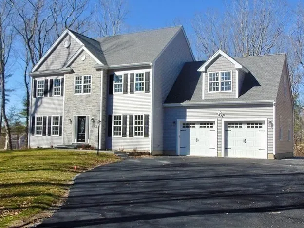 $6,000 | 40 Green Street, Foxboro, MA 02035