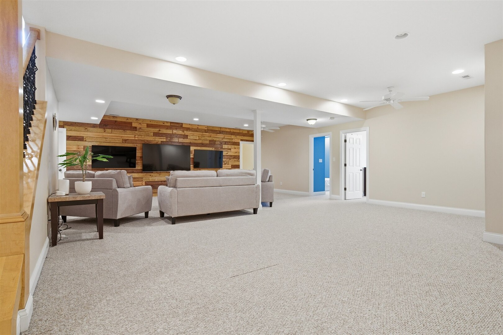 1248 Talon Lane Forsyth, IL 62535 - Photo 49 of 67 a living room with furniture and kitchen view
