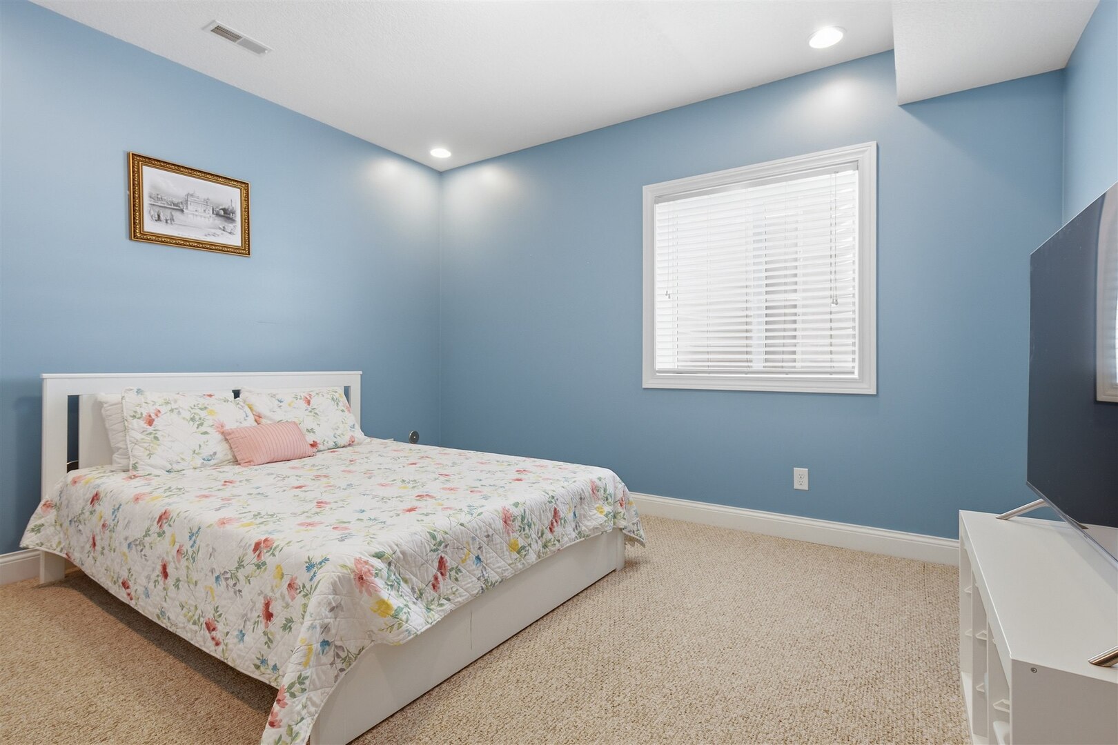 1248 Talon Lane Forsyth, IL 62535 - Photo 51 of 67 a bedroom with a bed and a window