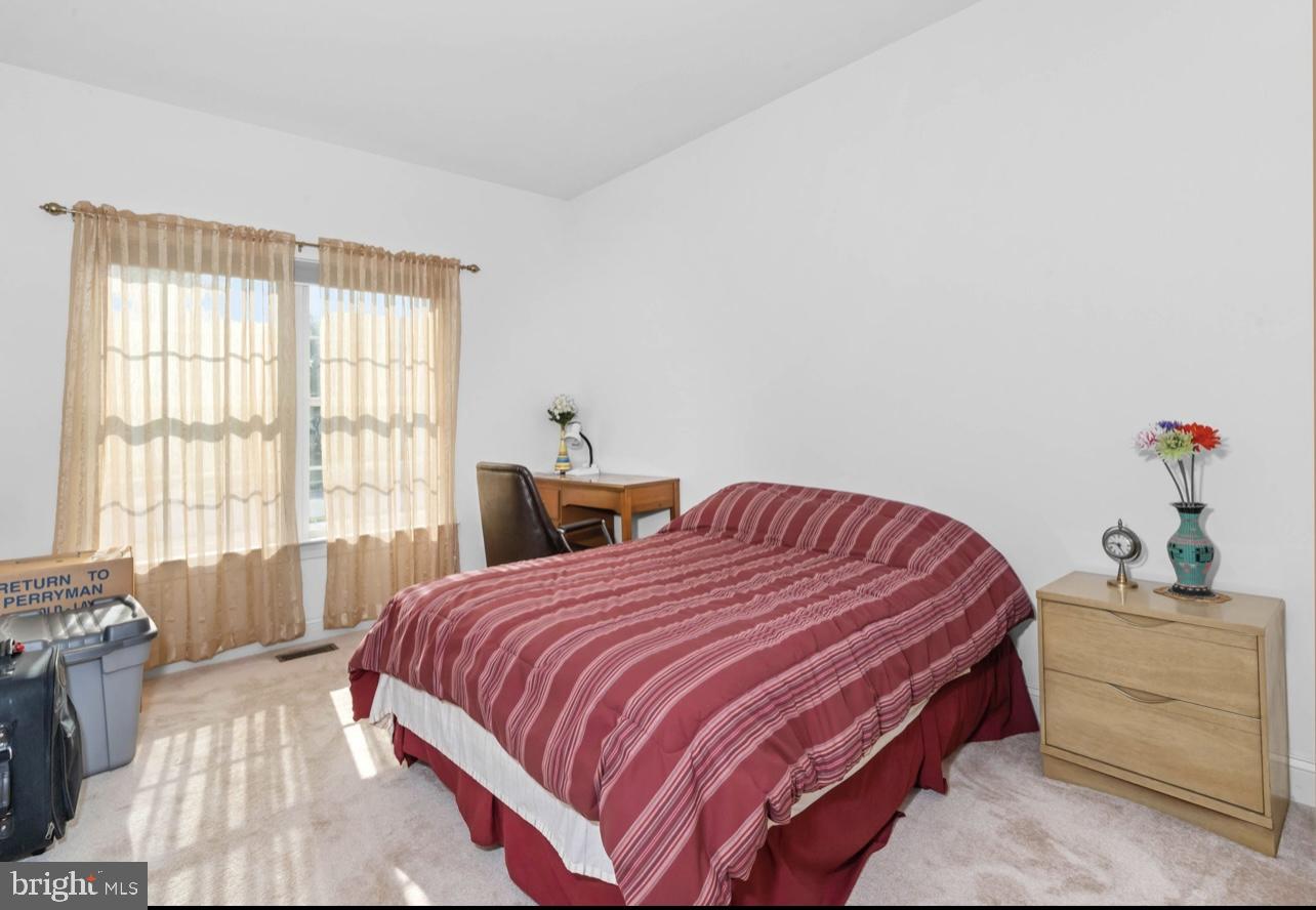 71 Devalinder Drive Newark, DE 19702 - Photo 11 of 21