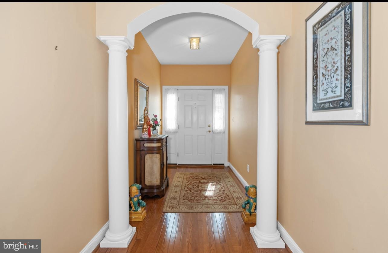 71 Devalinder Drive Newark, DE 19702 - Photo 2 of 21