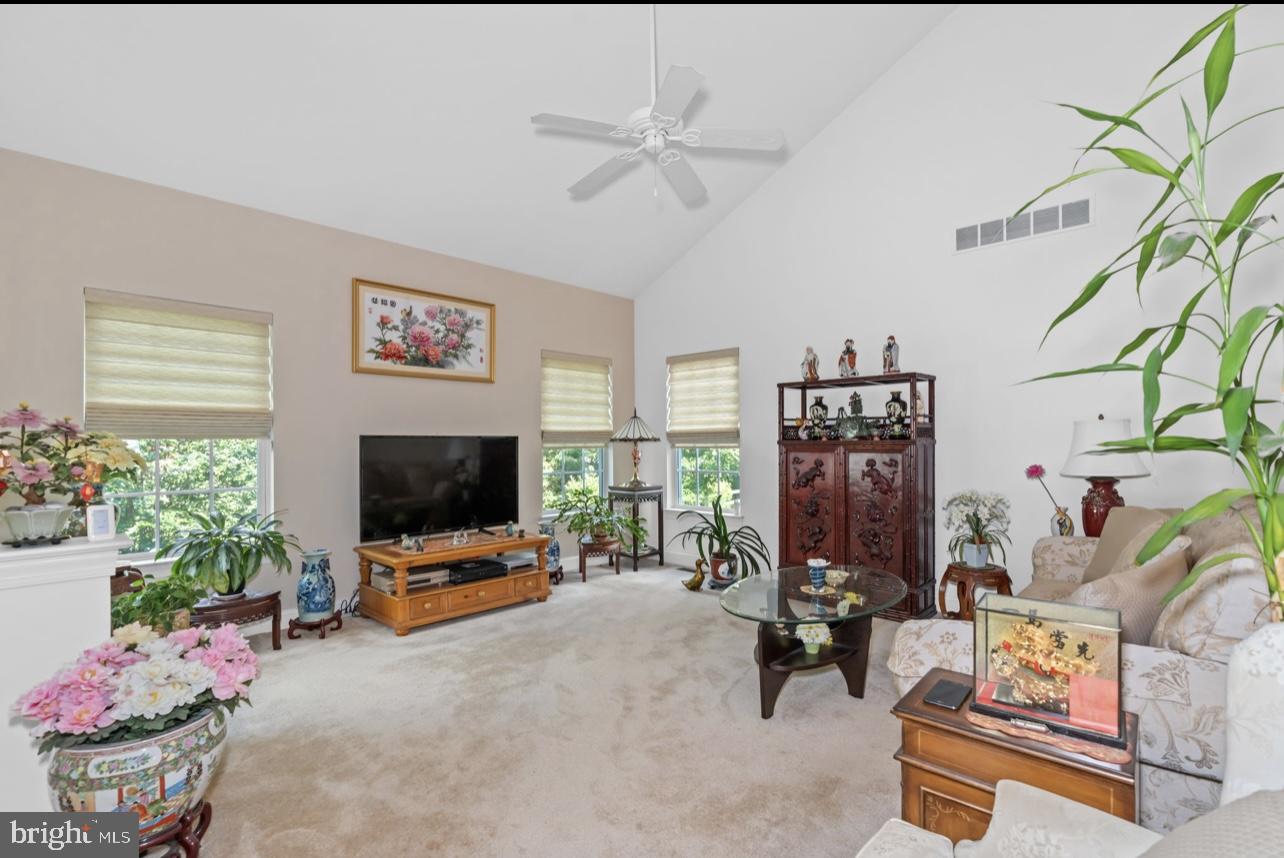 71 Devalinder Drive Newark, DE 19702 - Photo 5 of 21