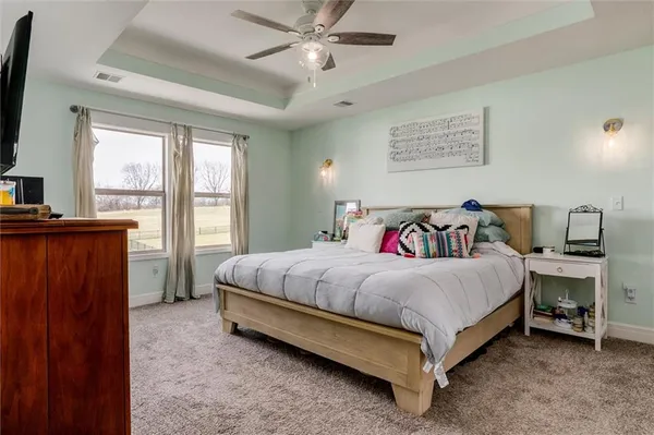 $649,000 | 3009 Southwest Arthur Drive, Lee's Summit, MO 64082