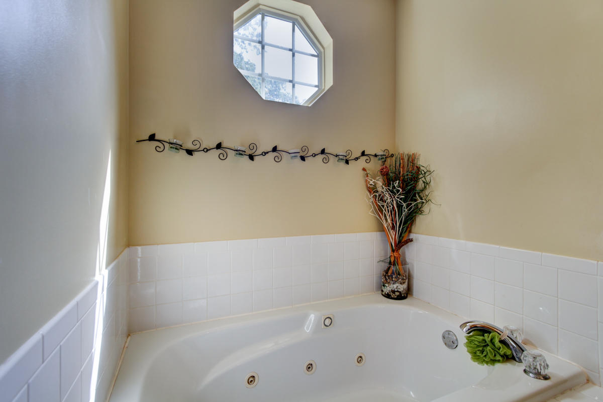 8317 Timber Ridge Lane Powell, TN 37849 - Photo 15 of 22 + Perceptions (13)