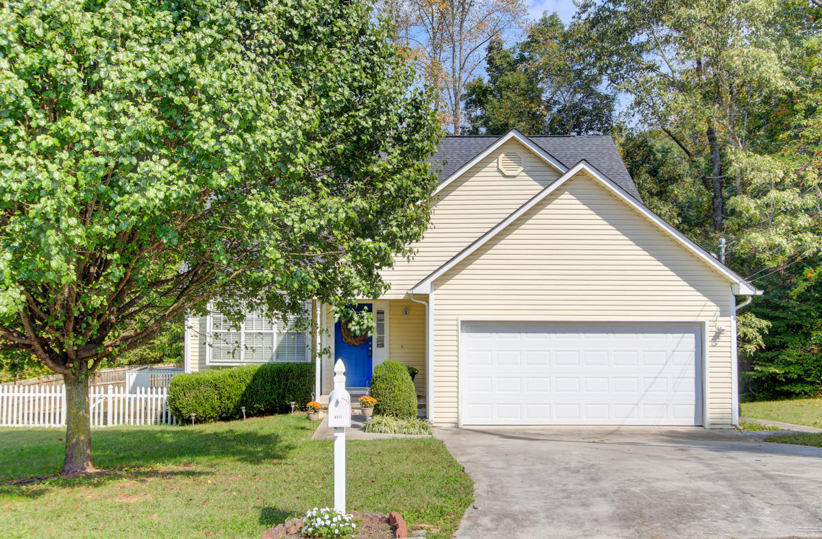 8317 Timber Ridge Lane Powell, TN 37849 - Photo 3 of 22 + Perceptions (23)