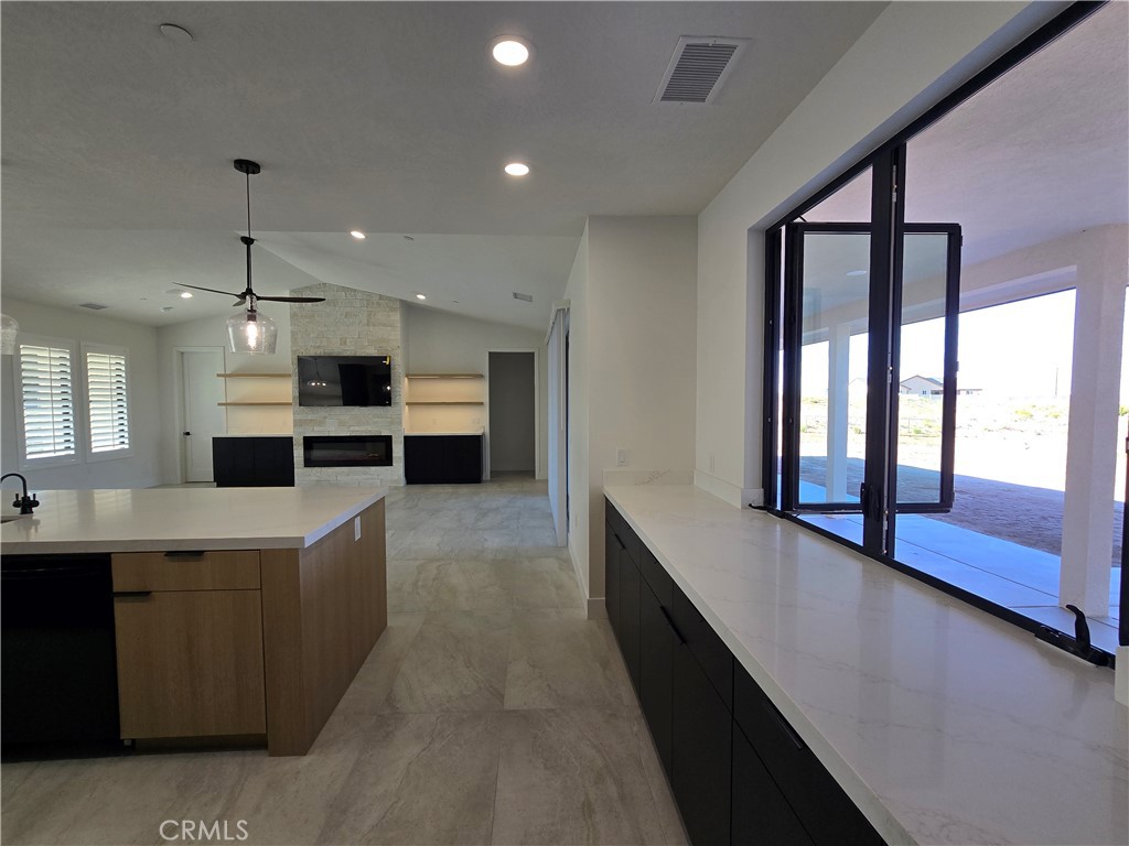 6221 Merced Road Oak Hills, CA 92344 - Photo 12 of 55