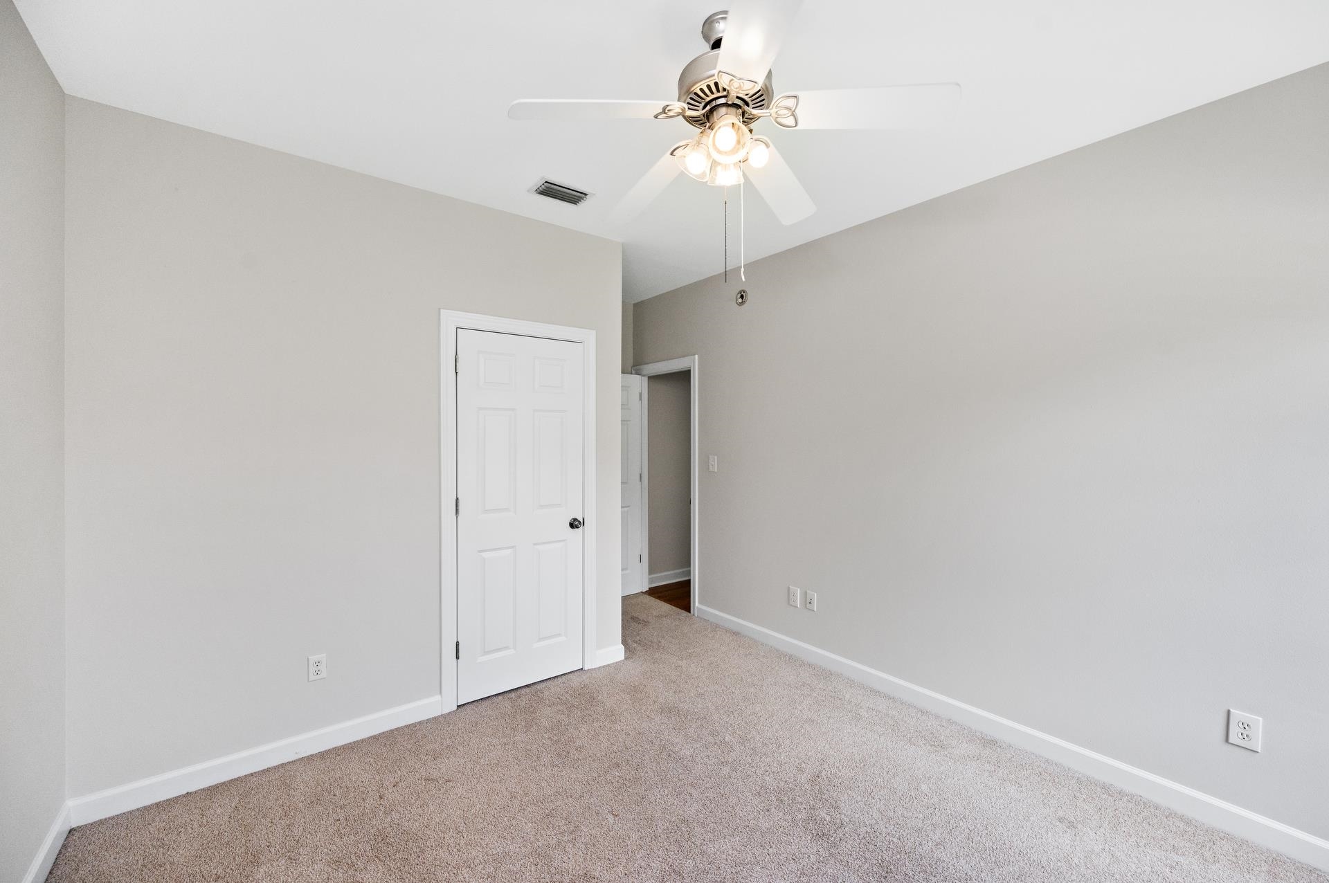 204 Oxford Way Foley, AL 36535 - Photo 33 of 49