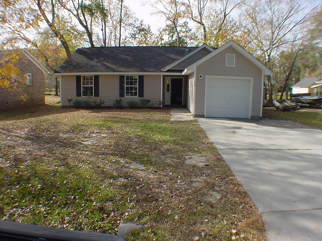 129 Englewood Road Goose Creek, SC 29445 - Photo 1 of 15 DSC00198