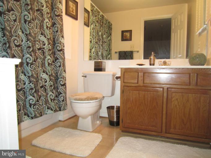 15025 Shamrock Ridge Road Silver Spring, MD 20906 - Photo 18 of 27 Bath (Master)