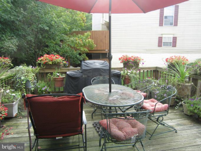 15025 Shamrock Ridge Road Silver Spring, MD 20906 - Photo 6 of 27 Deck