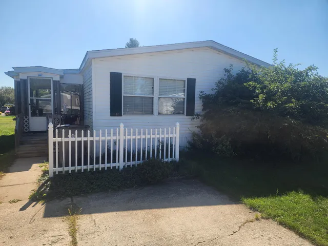 $91,900 | 69205 Garver Road, Edwardsburg, MI 49112