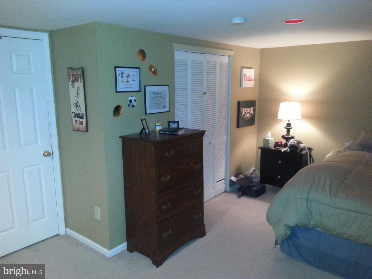 742 Rutland Court Sewell, NJ 08080 - Photo 4 of 11